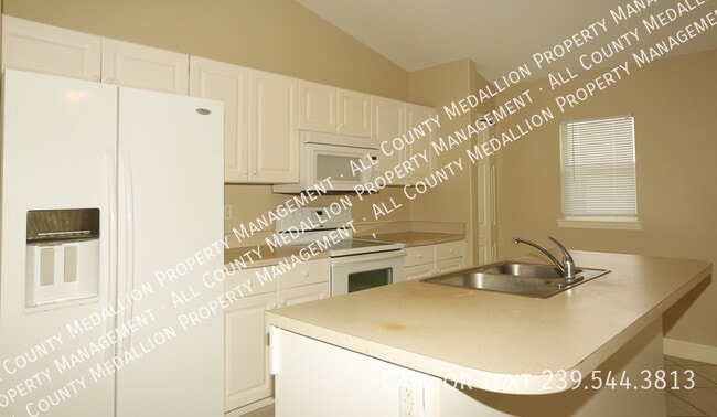 Photo - 4754 Leonard Blvd S