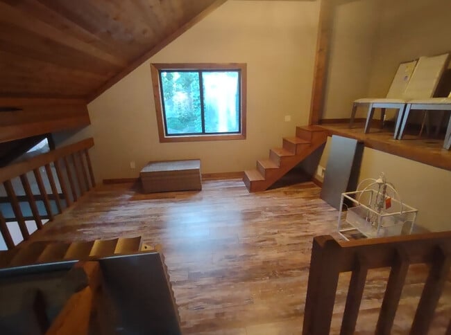 Photo - Room in House on New Crossing Trail E