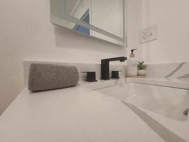 Photo - 23 Handy St Unit SI ID1380871P