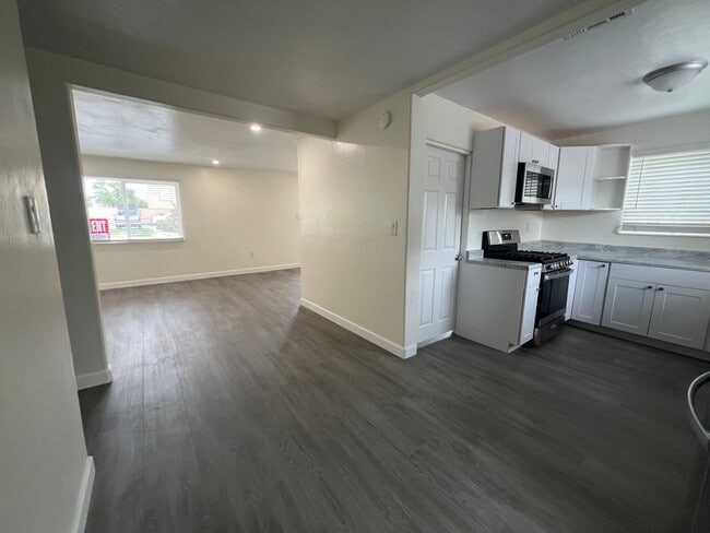 Photo - 1241 Kennedy Ave