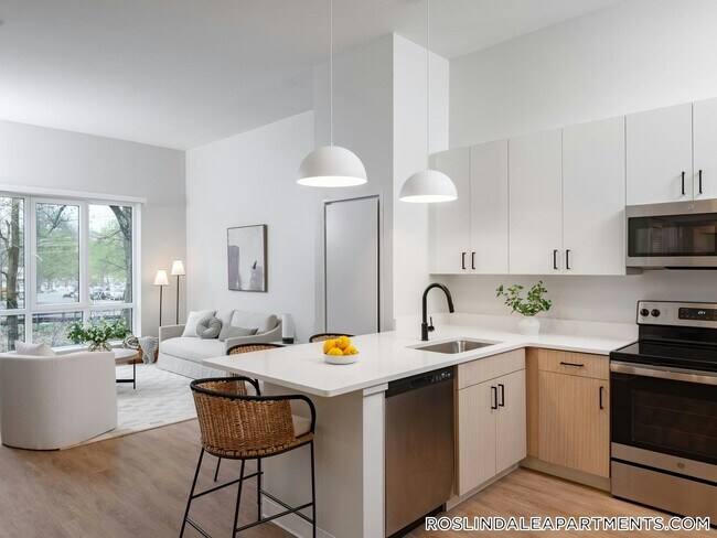 289 Walk Hill St Unit ST
