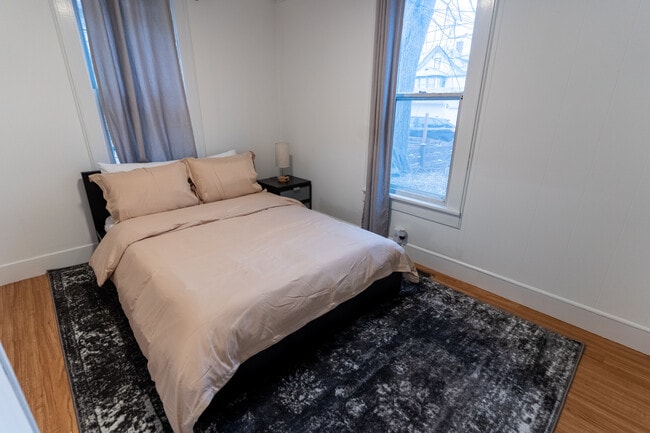 Photo - 3202 Harriet Ave