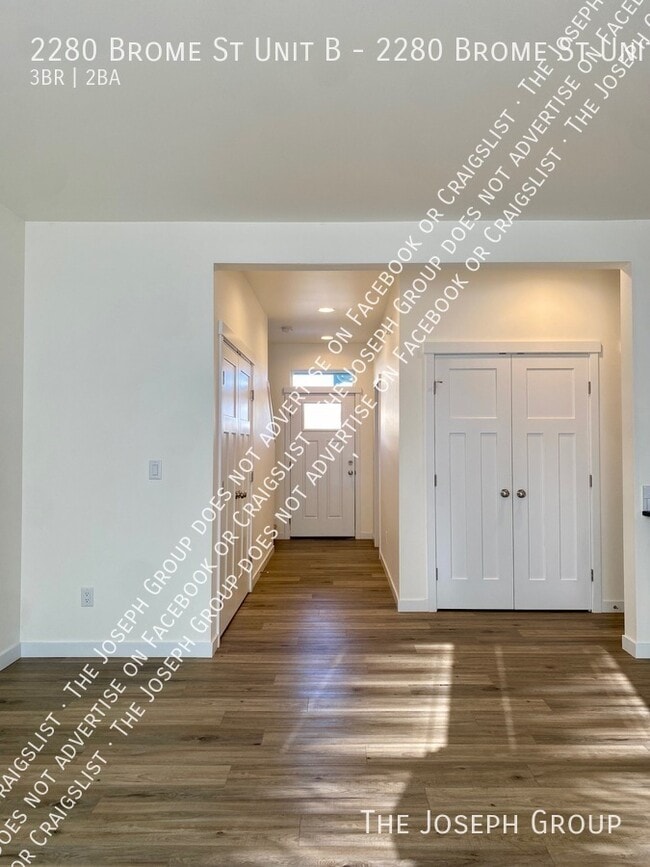 Photo - 2280 Brome St