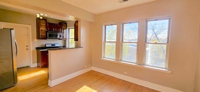 Photo - 38 N Menard Ave Unit 3A