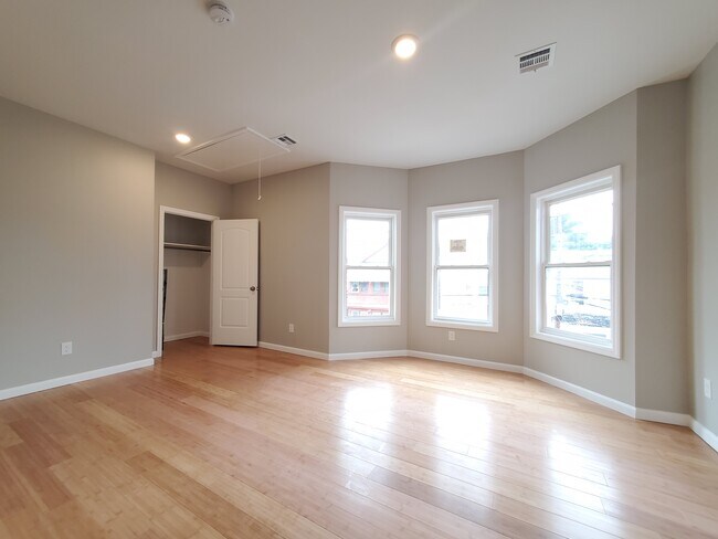 Photo - 149 Myrtle Ave Unit 2