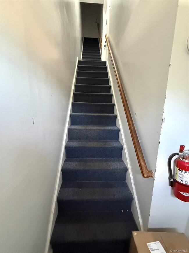 Photo - 85 Halley St Unit 3 (top)