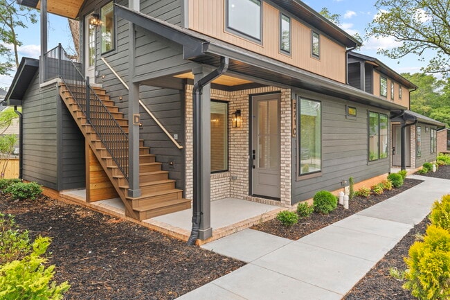 Photo - Medford Mews, Carriage House 321 Unidad D