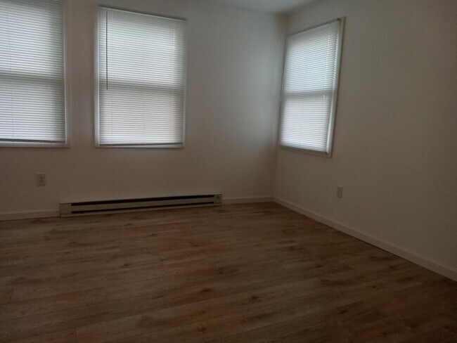 Photo - 197 Hollingsworth Manor