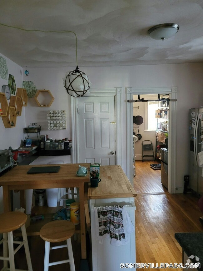 Building Photo - 35 Cameron Ave Rental