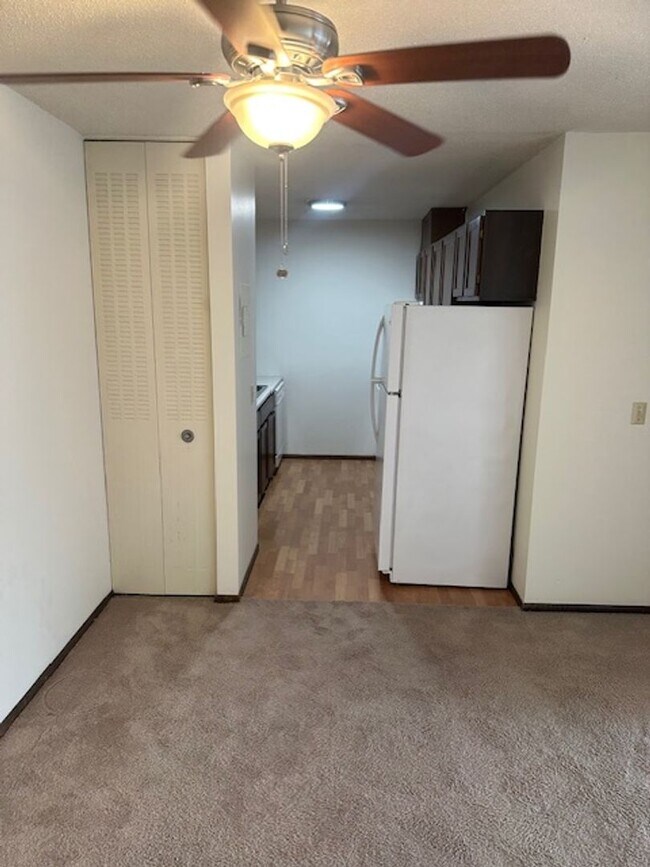 Photo - Xerxes Manor Apartments