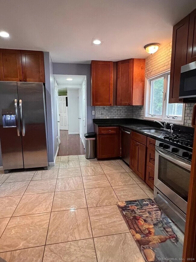 Photo - 82 Shadow Ridge Rd