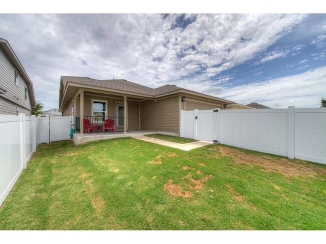 Photo - 709 Noatak Trail