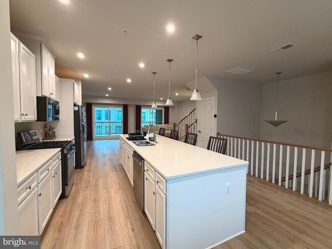 Photo - 14558 George Carter Way