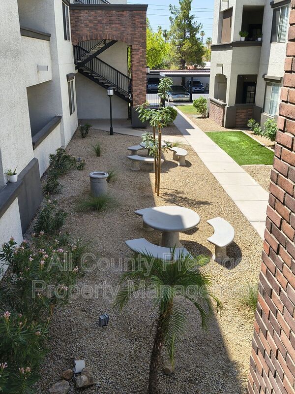 3302 N 7th St Unit 267
