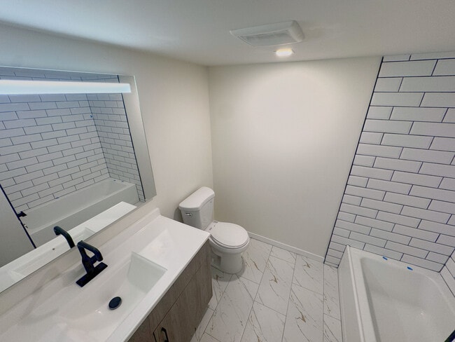 Photo - Maison Hills