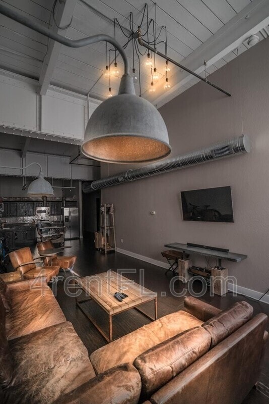 Photo - 1501 W Horatio St Unit #107