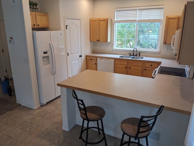 Photo - 2427 Sunbury Ln