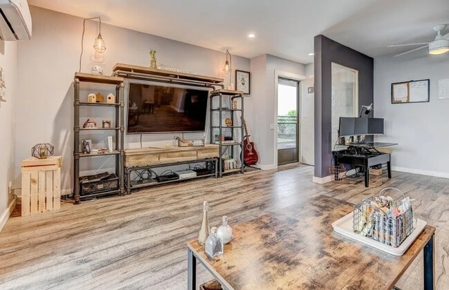 Photo - 8027 Caminito de Pizza Unidad F