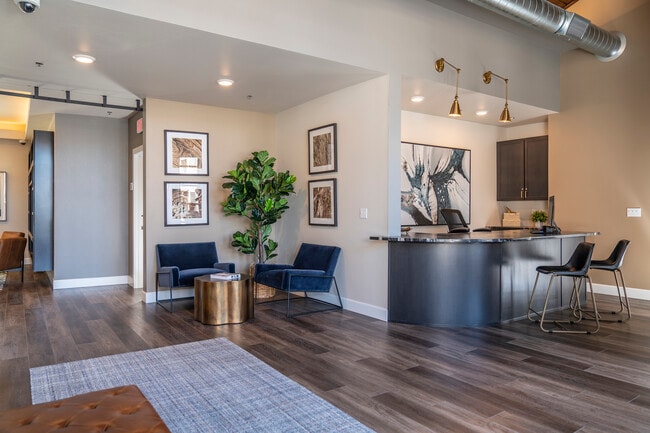 1500 Orchard Onsite Management and Leasing Center