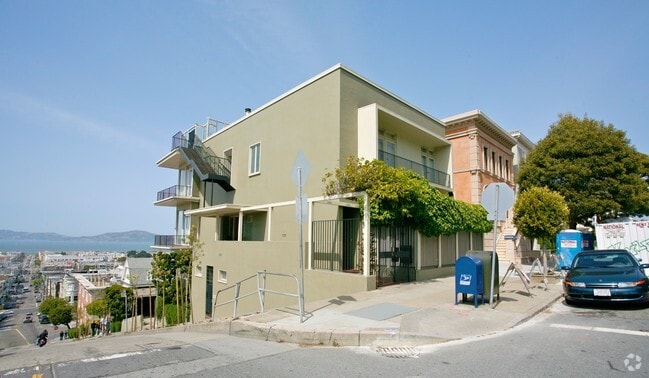 Photo - 2296-2298 Vallejo St Apartments