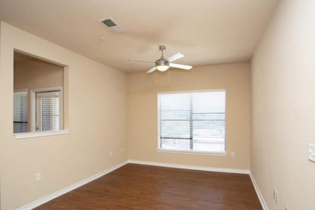 Photo - 1 bedroom in Bee Cave TX 78738 Unit 1018