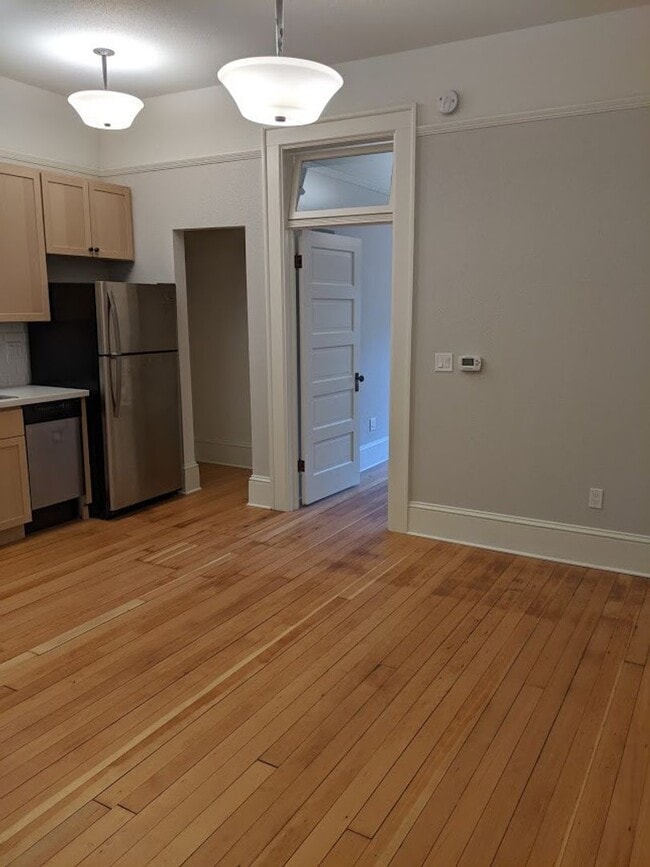 Cute 1bd/1bth in Cottage Grove w/ Stainles... Rental For Rent in