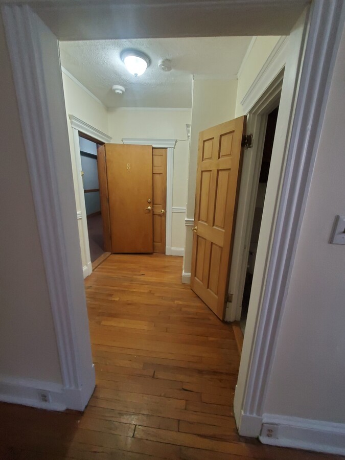 Photo - 10 Kenmore St Apartments Unit 2F