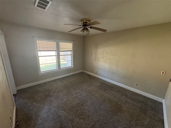 Photo - 115 Carter St