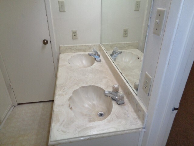 Photo - 15426 Swan Creek Dr