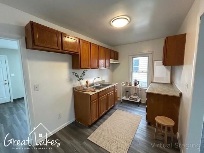 Photo - Stunning 3 bedroom / 1.5 bathroom house now available for rent!