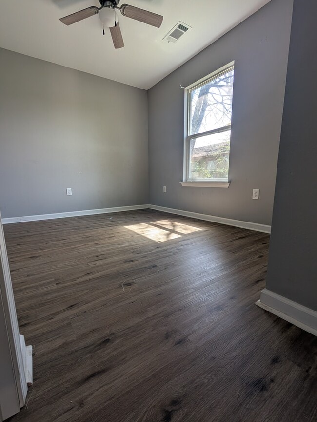 bedroom #2 - 4910 Allen St