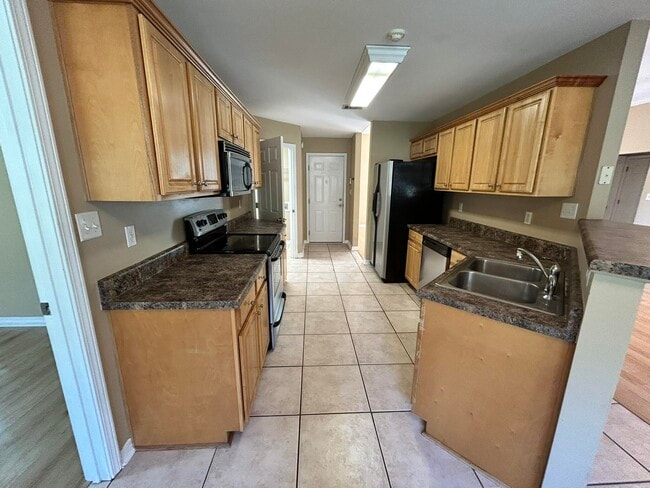 Photo - 5819 Roberts Rd