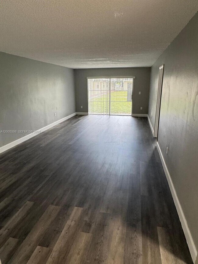 Photo - 301 NW 177th St Unit 130