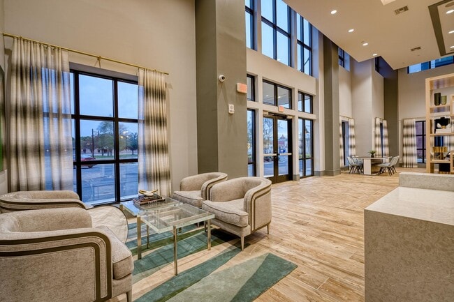 Photo - Meridian at the Port