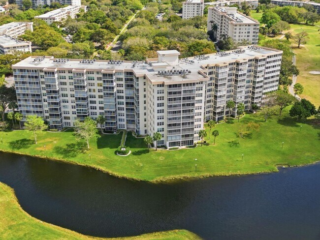 Photo - 3507 Oaks Way