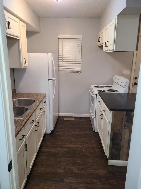 Photo - 1707 Kings Mill Ct