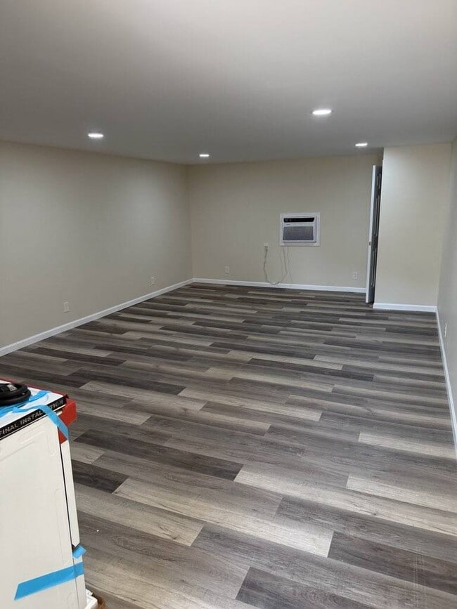 Photo - 808 Annie Pearle Ln