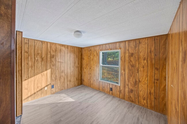 Photo - 4220 State Rd J