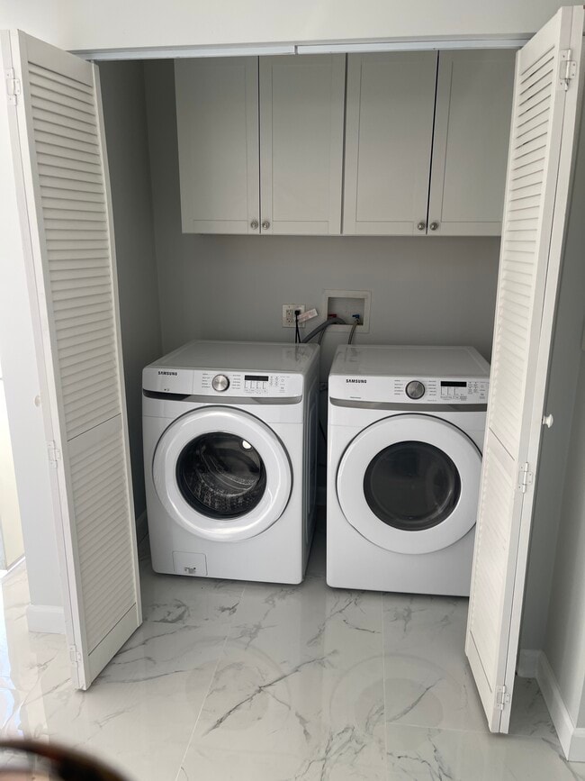 Photo - 10310 Montgomery Ave