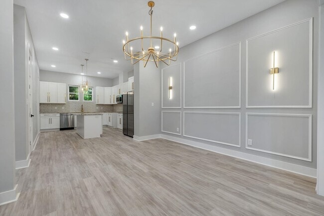 Photo - 226 E Bradford Rd