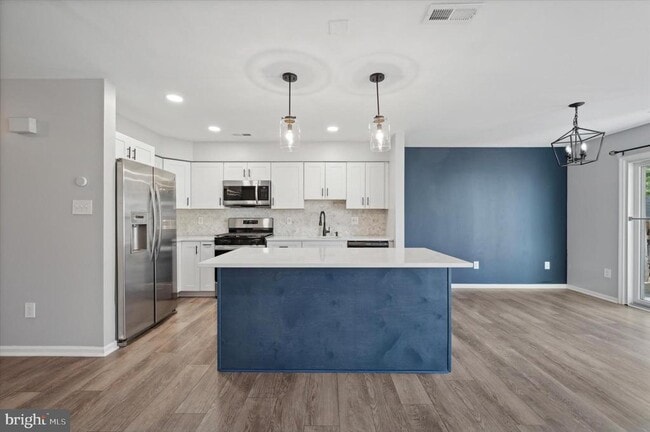 Photo - 9 Meadow Ln