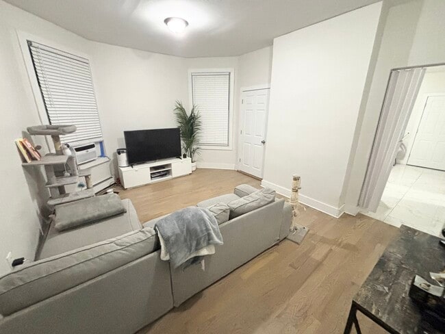 Photo - 36 N 6th St Unit 1