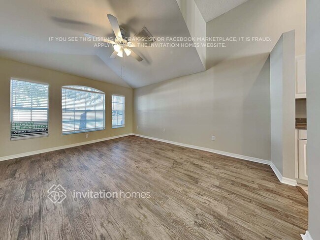 Photo - 17417 Lawn Orchid Loop