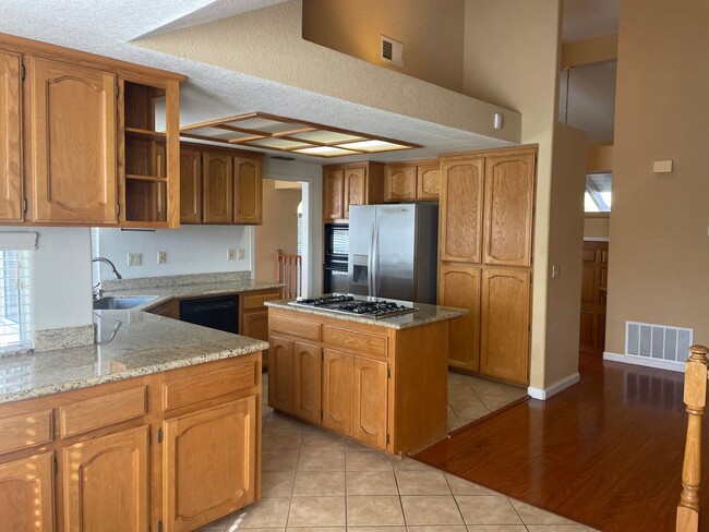 Photo - BEAUTIFUL 2 STORY IN FOLSOM WITH 4 BED, 3 ...