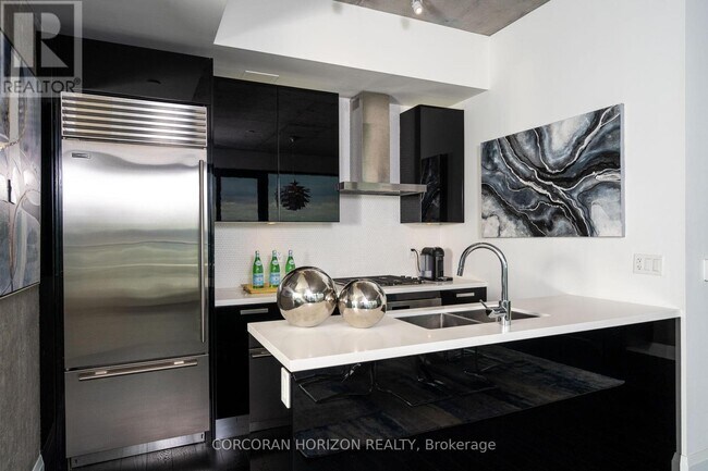 Photo - 224 King St W Unité 4601