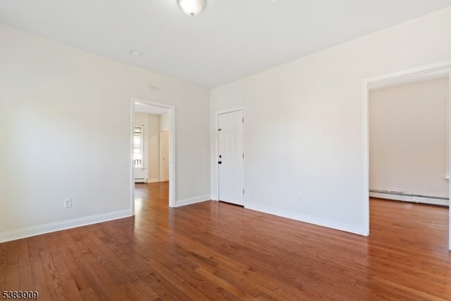 Photo - 66 N 15th St