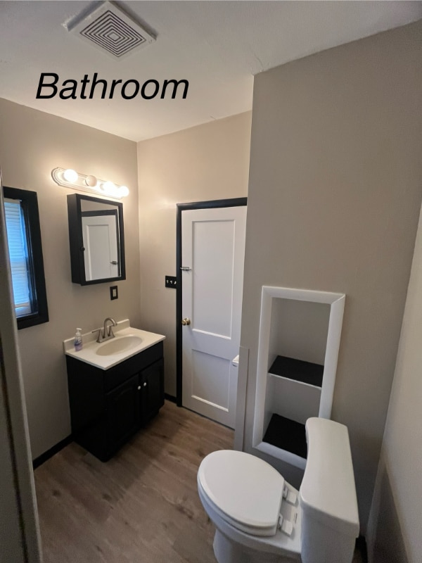 Photo - 2201 Station Rd Unit back