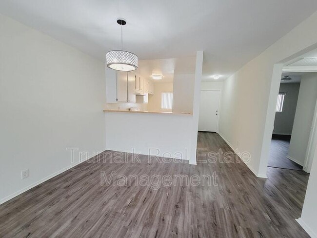 Photo - 7340 Foothill Blvd Unidad 2