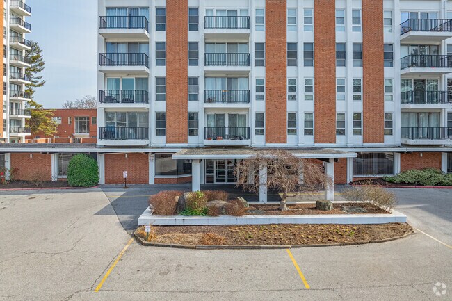 Photo - The Imperial