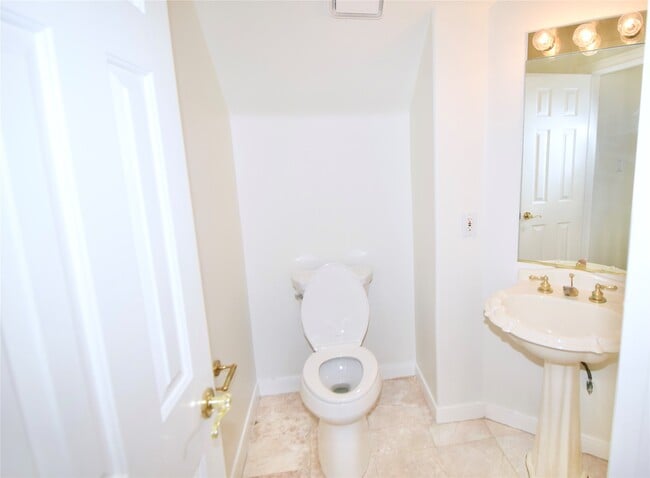 Photo - 2024 Welch St